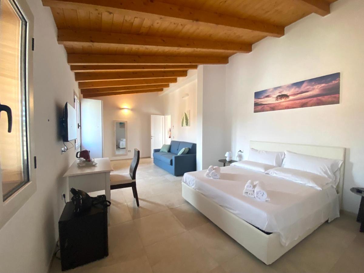 Punto Zero Rooms San Teodoro  Luaran gambar