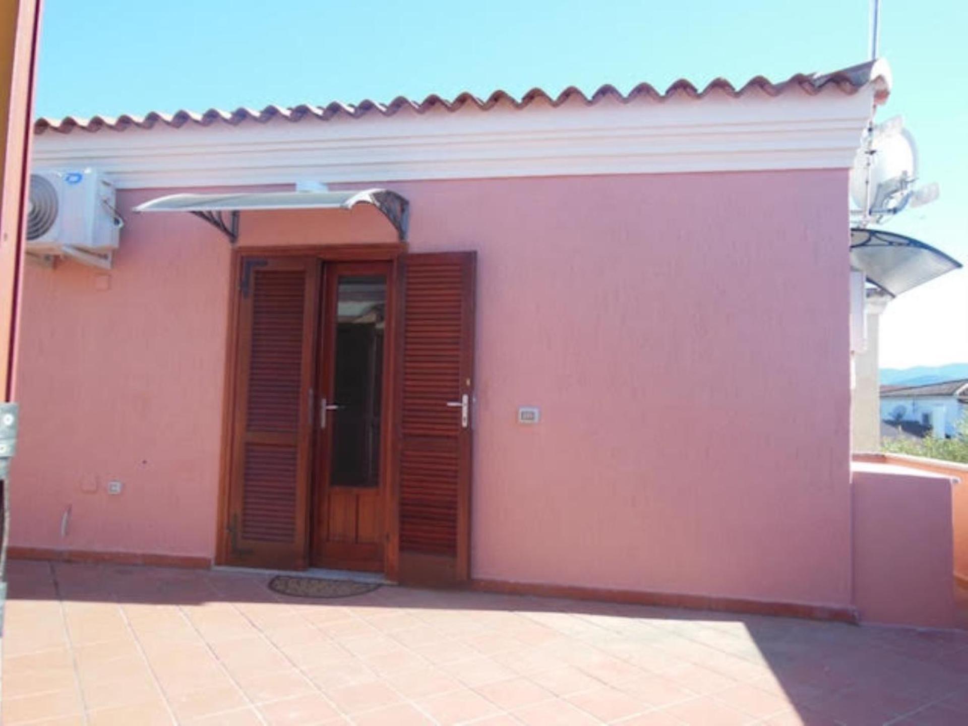 Punto Zero Rooms San Teodoro  Luaran gambar