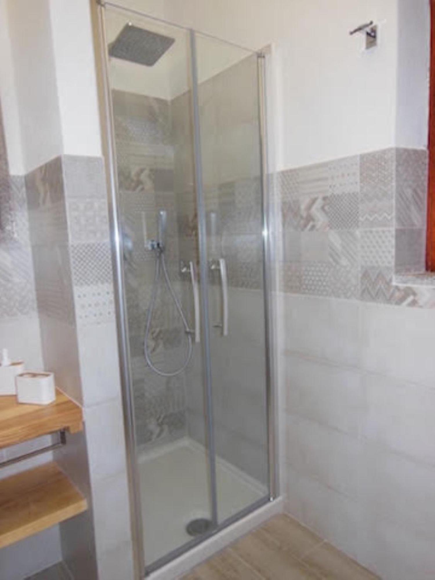Punto Zero Rooms San Teodoro  Luaran gambar